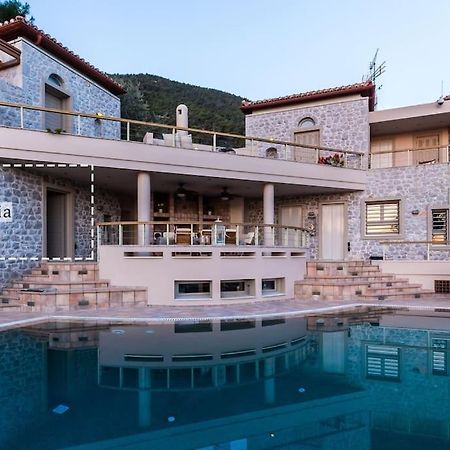 Elia Junior Suite In Epidavros With Shared Pool Nea Epidavros Exterior foto